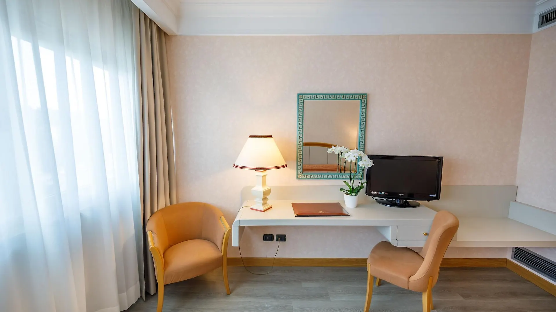 ****  Perugia Plaza Hotel Italia