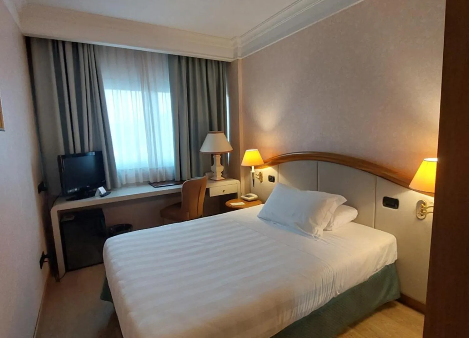 Perugia Plaza Hotel Ιταλία